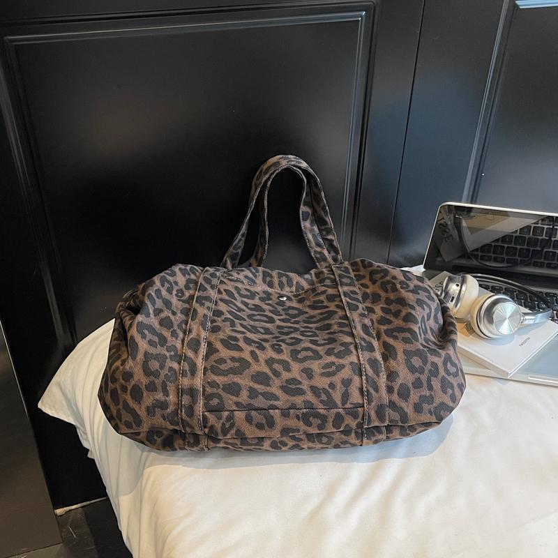 Leopard Print Shoulder Bag Large Capacity Commuter Tote Bag