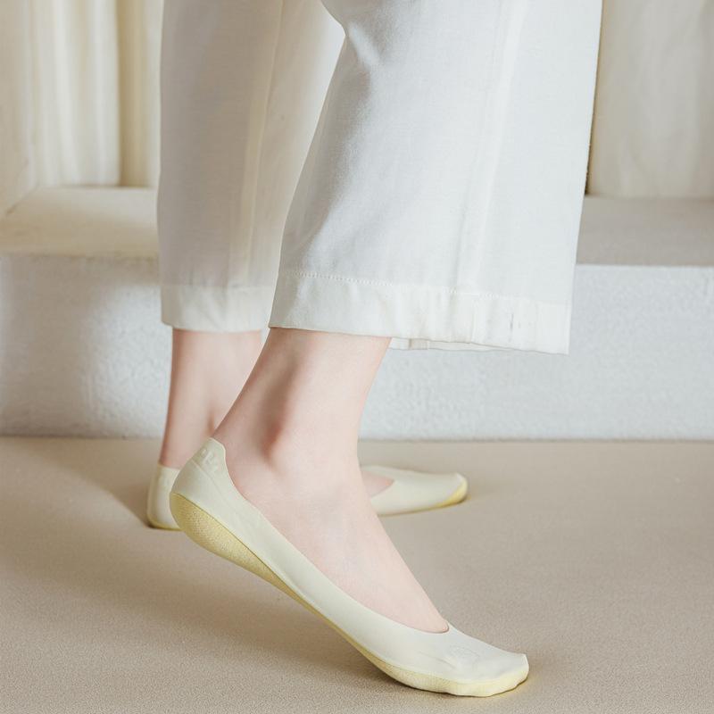 2023 Women'S Socks Candy Color Shallow Ice Silk Invisible Women'S Socks Bottom Heel Color-Blocking Boat Socks