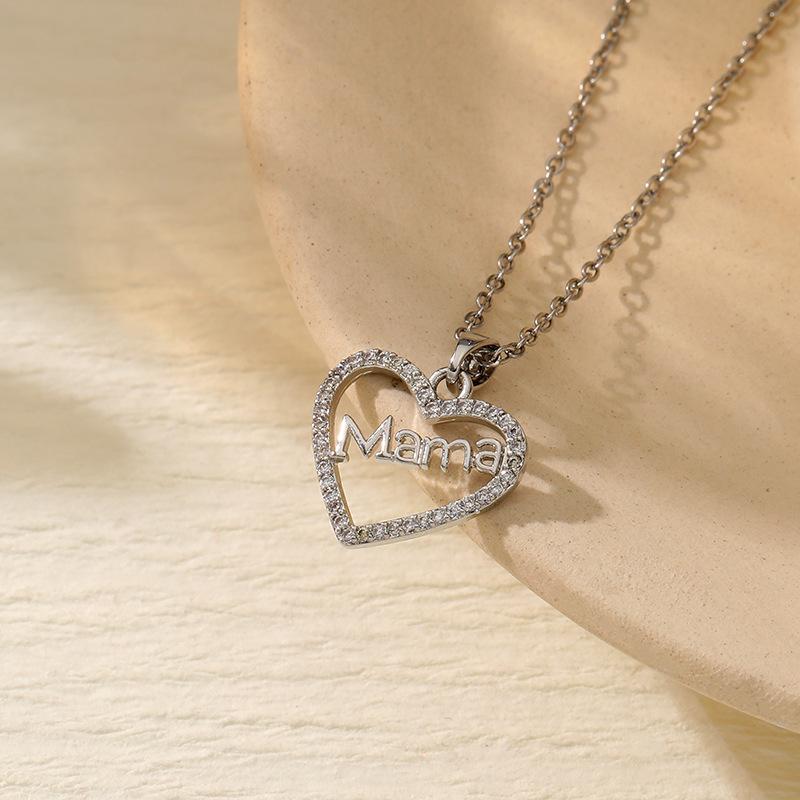 Titanium Steel Non-fading Necklace - European & American Style, Light Luxury, Versatile Korean Fashion, Perfect for Women and Girlfriend Gifts.