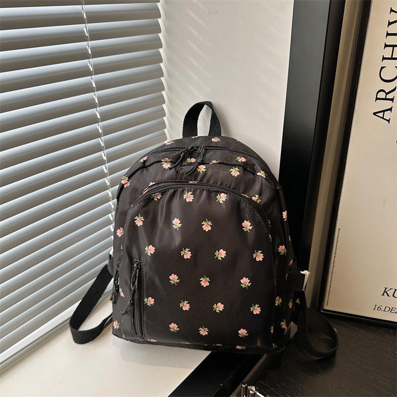 New backpack, flower print casual backpack, fresh, cute and sweet, light bag for students to go out in class
