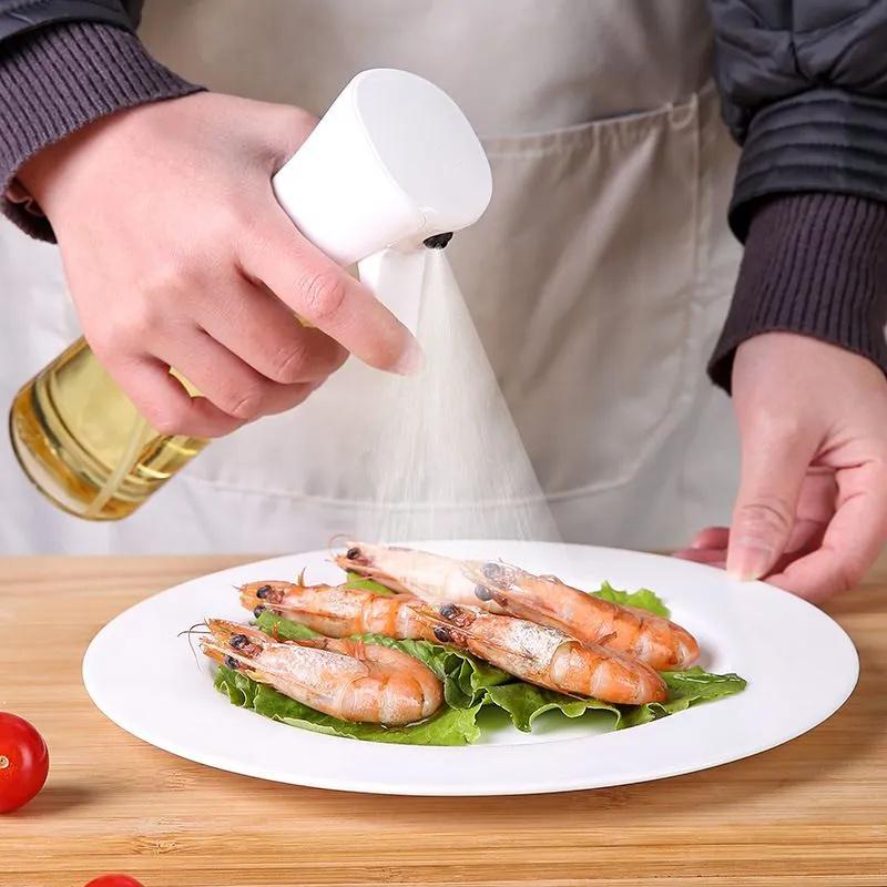 Outdoor BBQ Spray Bottle, Household Kitchen Fryer Atomizing Thickened Oil Can, Oil Plastic Refill Bottle.