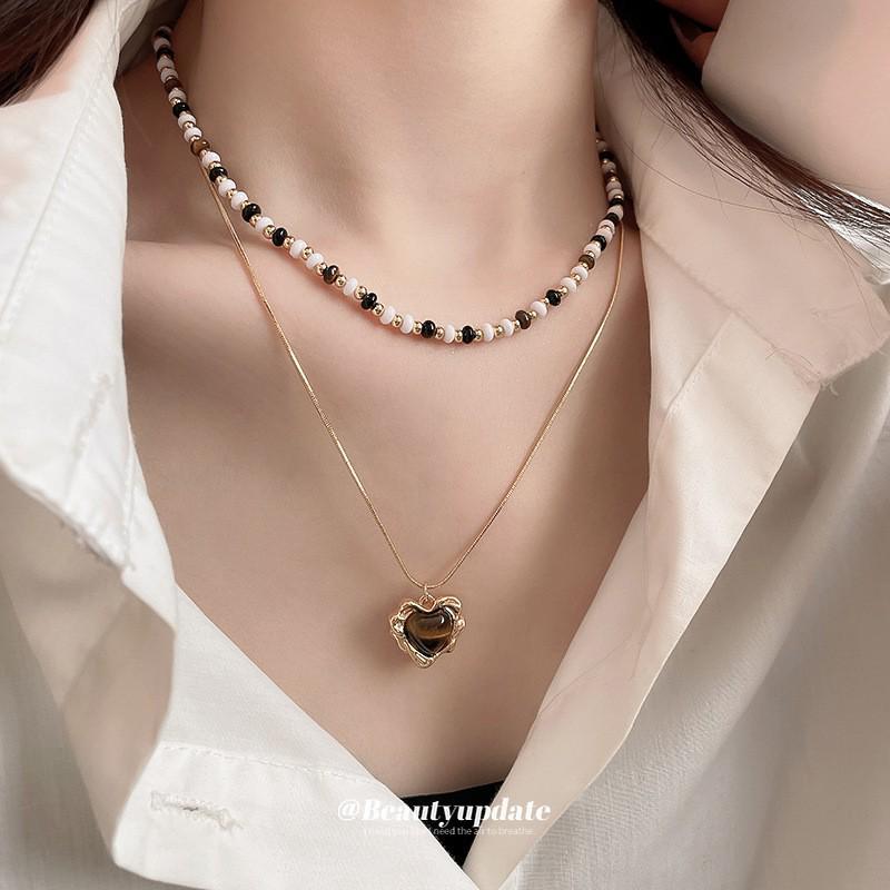 Retro Tiger Eye Stone Necklace - Versatile Maillard Style for Autumn & Winter Sweaters, High-End Luxury Accessory.