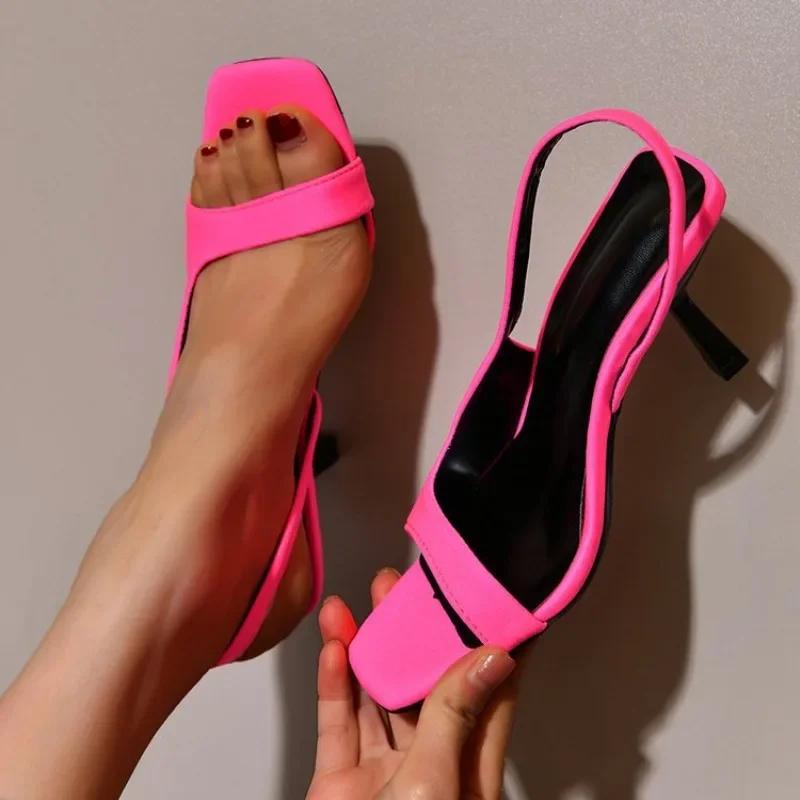 Firkantet tå Høye hæler Dames Nye Koreansk Mote Sexy Sandaler med lav utringning Bankettfest Casual Sko Utfylte Pumps