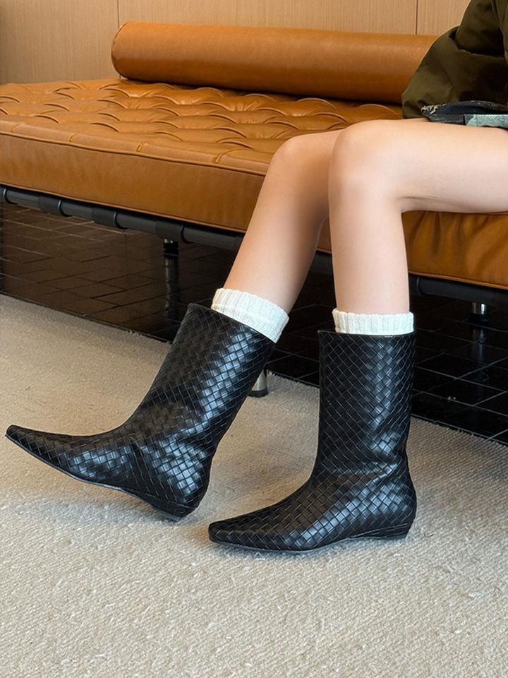 Short Boots Women's Autumn and Winter 2025 New Women's Boots Low Heel Boots Small Square Head Flat Bottom Short Boots Sleeve Fashion Boots