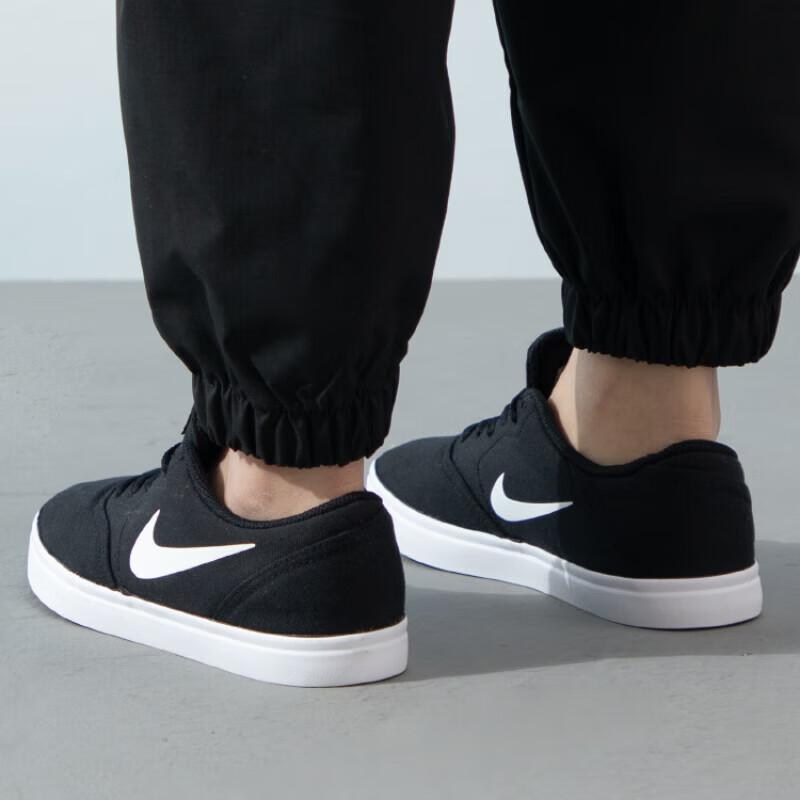 Nike Check Canvas SB Black GS Sneakers 905373-003
