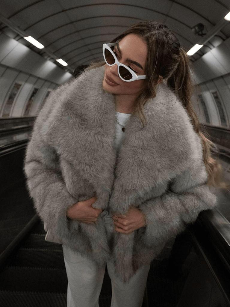 Women's Faux Fur Lapel Coat - Spring European & American Fashion, Loose Fit Hot Style