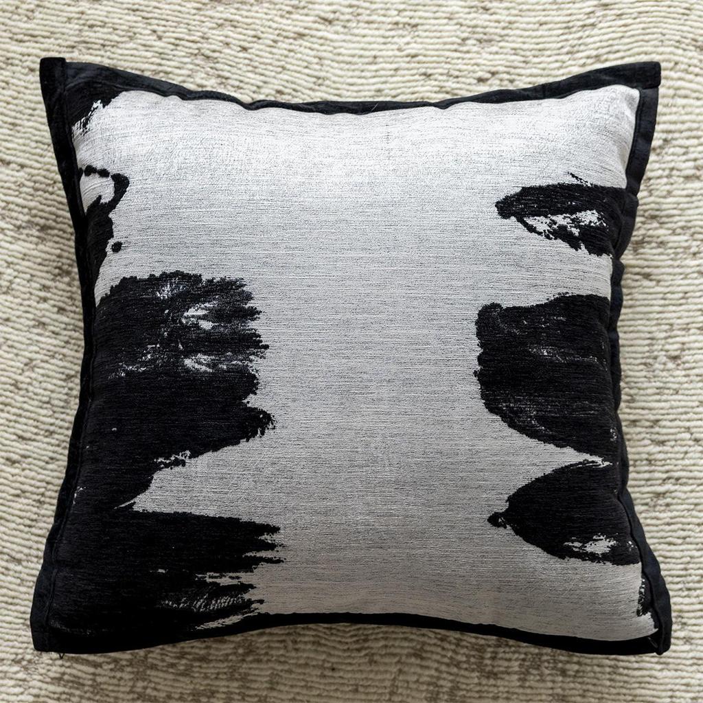 Light Luxury Pillowcases Sofa Living Room Decoration Embroidered Plush Cute Animal Bedside Backrest Waist Cushion Cover 45x45cm