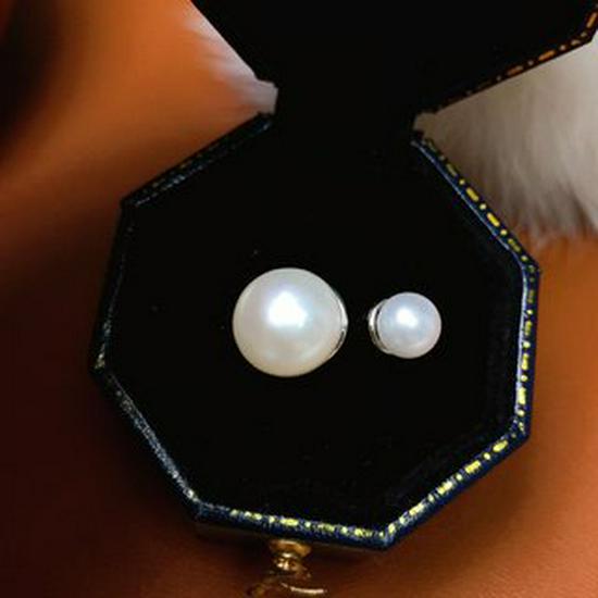 Zhuji Freshwater Double Pearl Ring: Mixed Sizes  Colors, Trendy  Versatile Design.
