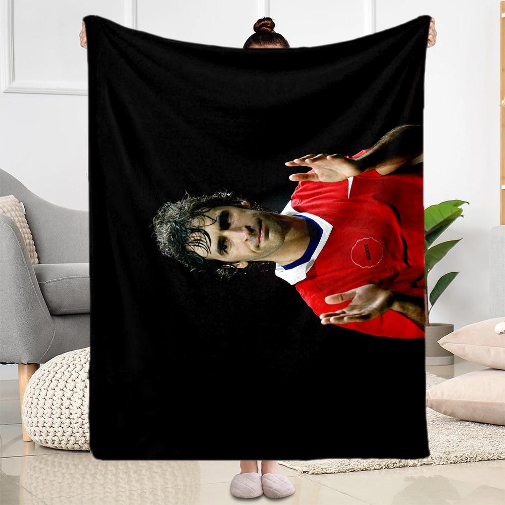 Street Art Revolution Blanket Soft & Cozy Great for Picnics Bed Office All-Season Use Warmthful Decor Perfect Gift for Relatives and Friends