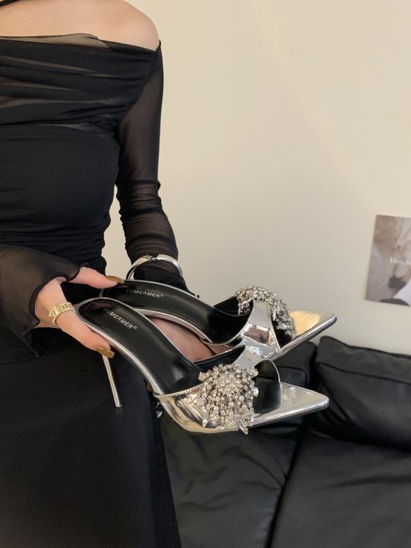 Fashion Shoes Woman 2025 Glitter Slides Slippers Summer Heeled Mules Pointed Toe Black Sandals Pantofle Jelly High Beige New Thin Crysta