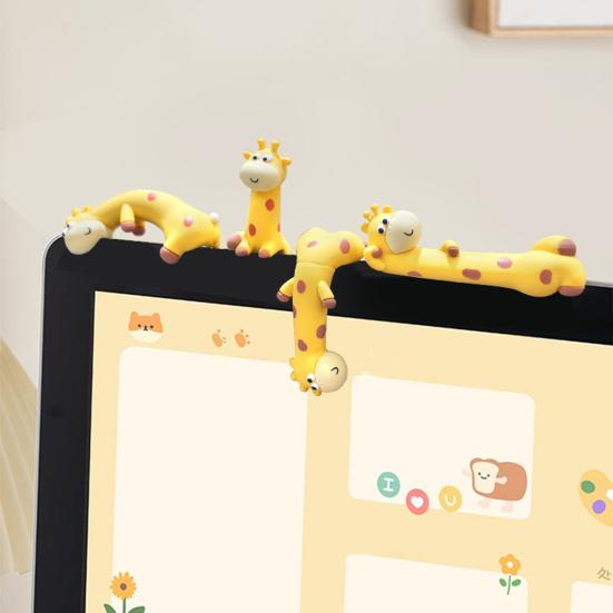 1/4Pcs Cartoon Giraffe Figurine Computer Monitor Decoration Lying Pig Duck Statue Animal Sculpture Home Office Car Dashboard Ornament