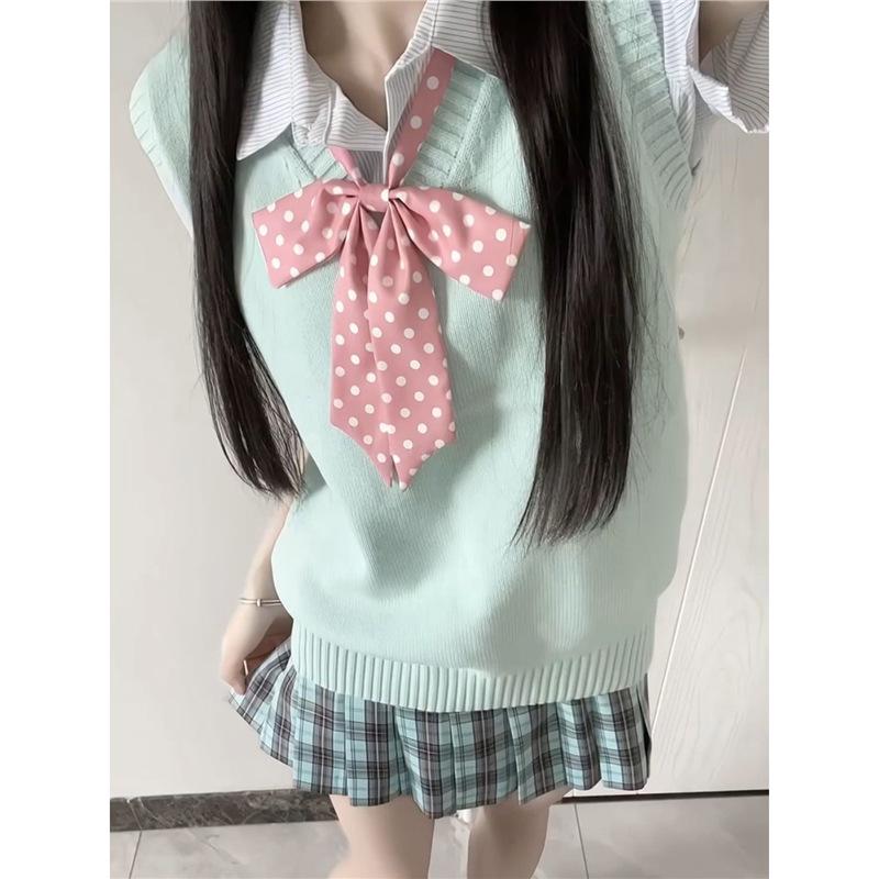 

Anime-Inspired V-Neck Knitted School Uniform Vest XS