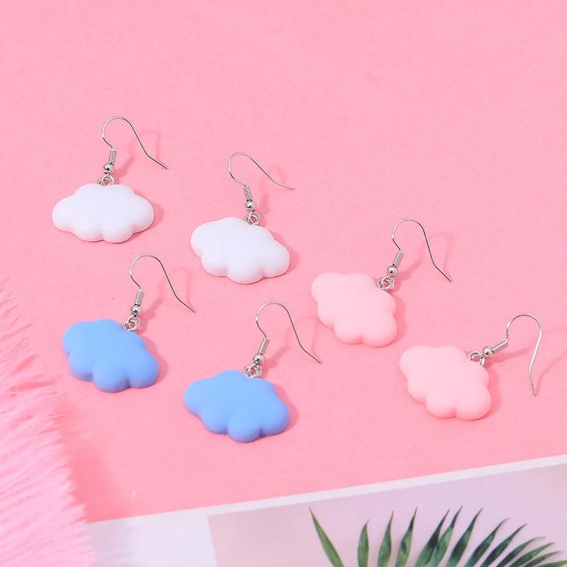 New Fashion Cute White Cloud Stud Earrings Delicate Mushroom Clouds for Women Girls Ear Jewelry Wholesale Gifts Bear