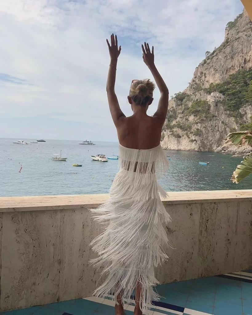 2022 One-Shoulder Two-Piece Tube Top and Tassel Long Skirt Set