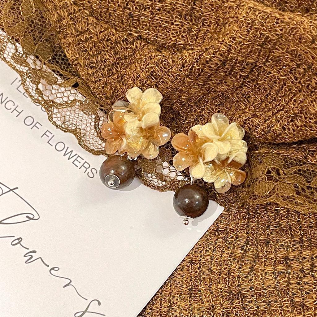 New Chinese retro smudged flower earrings women's autumn and winter temperament advanced stud earrings Hong Kong style atmosphere earrings