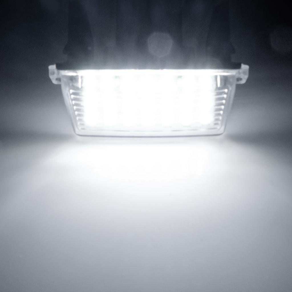 2Pcs Canbus White LED License Number Plate Light For Toyota Camry Avalon Highlander Yaris Prius