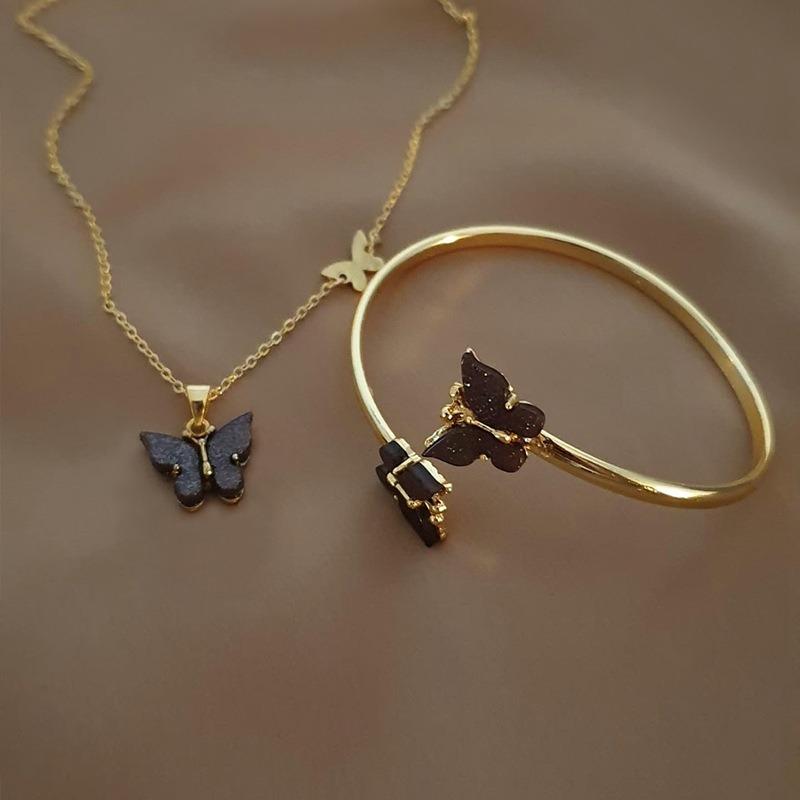 New Accessories Versatile Alloy Butterfly Ring Bracelet Bracelet Necklace Three-piece Set Complex Color Set Women