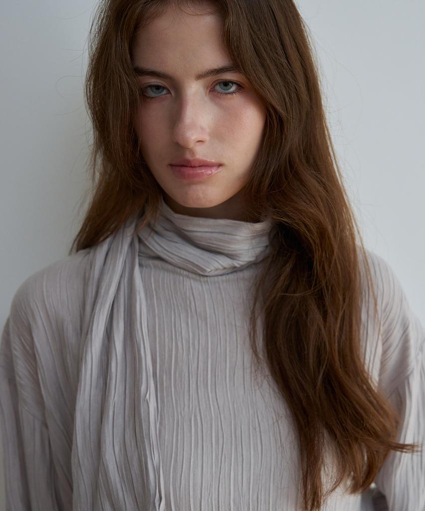 KEYAMO Pleated Scarf Turtleneck Top_Greyish Beige