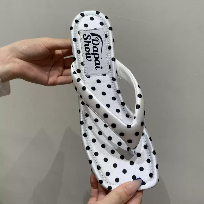 Sweet and Versatile Toe Polka Dot Vacation Shoes Platform-soled Wedged Sandals Fashionable Flip-flops Women's Summer Retro Korean Version Outside