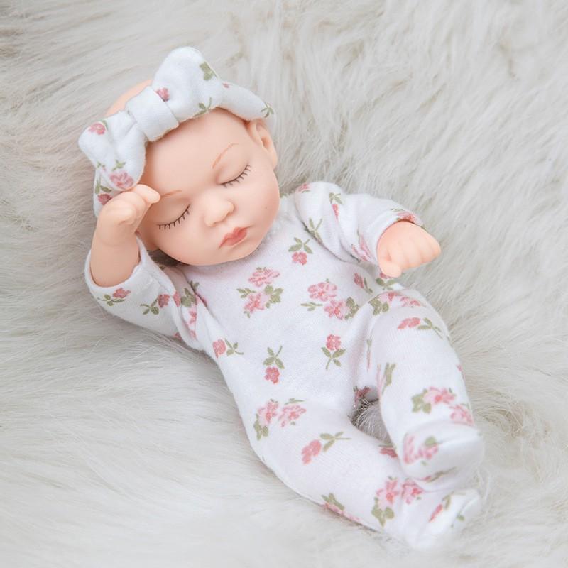 7 Inch Realistic Sleeping Baby Doll Soft Silicone Reborn Toy Infants 0-3 Years Soothing Cuddle Closed Eyes