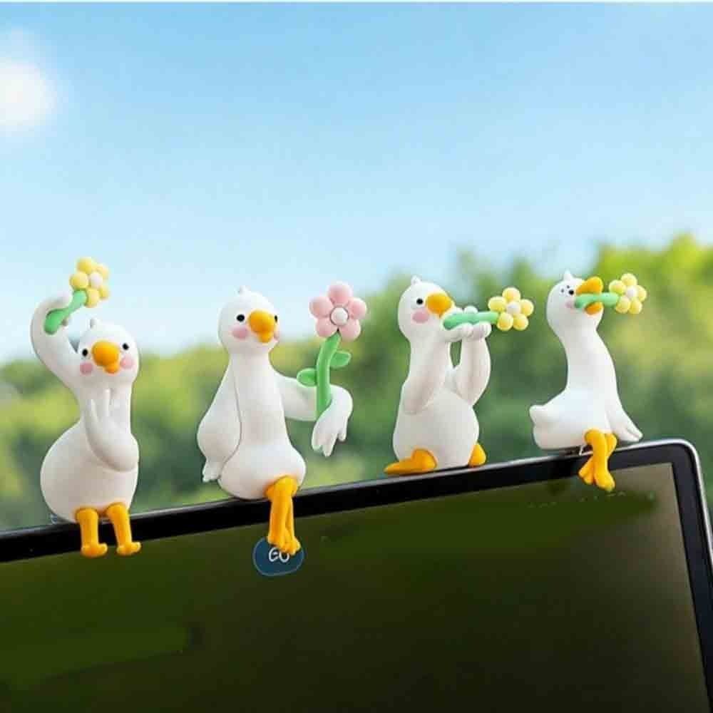Mini Mini Duck Ornament Computer Display Duck Figurine Car Center Console Ornament Gift Idea