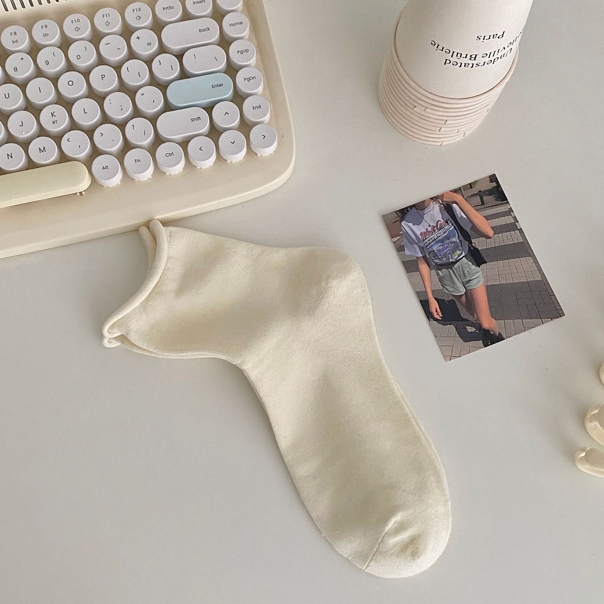 

Female Spring and Summer Cotton Simple Pure Color Roll Edge Sports Tube Socks 1 pair молоко, білий колір