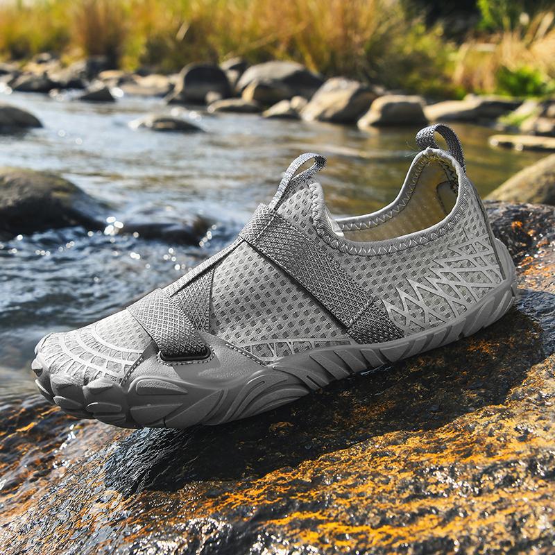 Muži Aqua Boty Ženy Boty do vody Pláž Naboso Rychlosuché Plavání Sandály Drenáž Proti proudu Brodění Tenisky Pro Fitness Jóga Potápění Surfování Kempování Běh