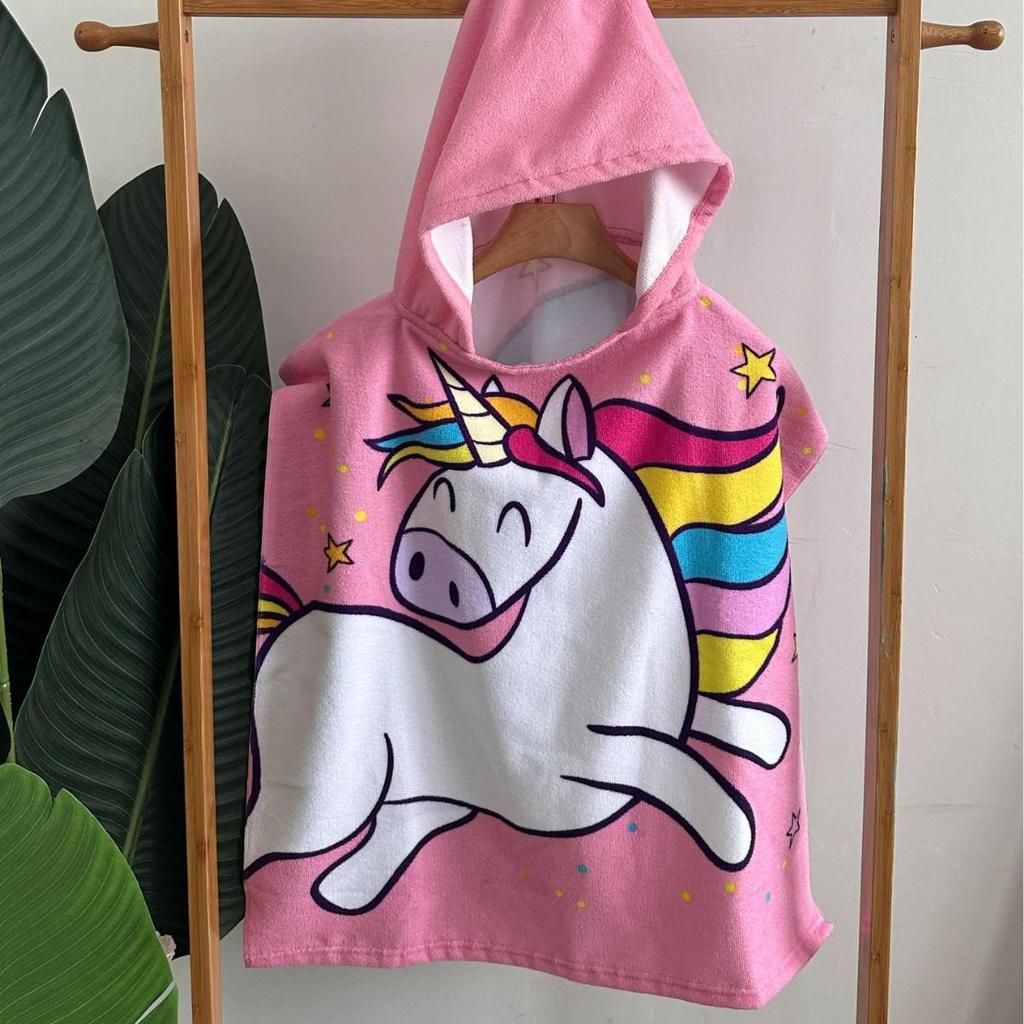 Children's Hooded Bath Towel: Antibacterial, Quick-Drying, Wearable Cloak for Bath or Beach.
