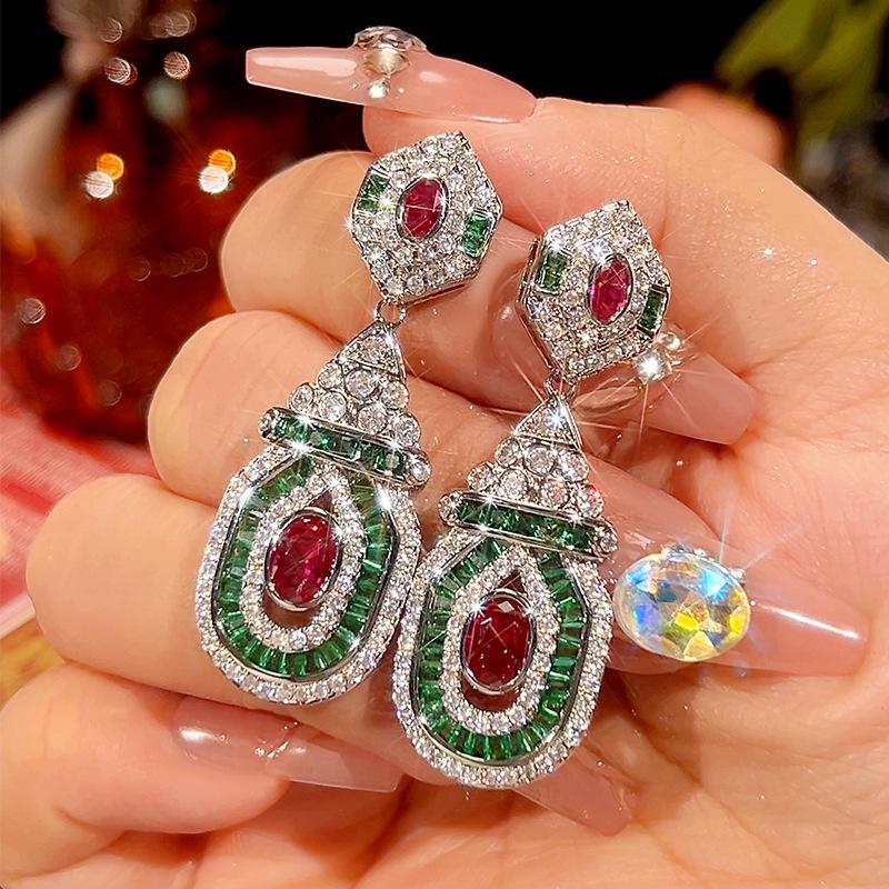 

Shengsheng Jewelry Copper Bottom Gold Plating Simulation Red Corundum Palace Premium Court Earrings Earrings Pendant Female