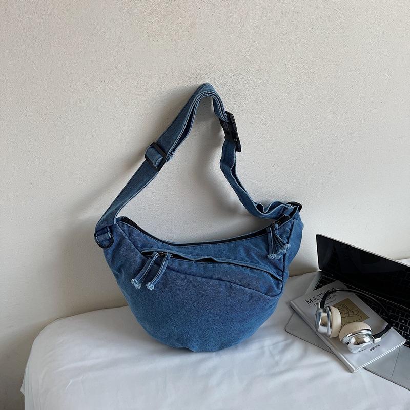 

2025 новая японская сумка-мессенджер модная сумка под мышкой женская сумка большой вместимости для учебы повседневная простая модная сумка через плечо светло-синий