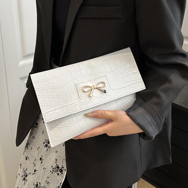 Niche Design Simple Underarm Bag Women's Trendy Fashion Clutch Bag New Beautiful Small Square Bag Change Bag