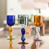 Europäischer Retro-Stil Speziell geformter Griff Glas Kreativ Kontrastfarbe Hoher Fuß Rotweinglas Haushalt Einfache Getränketasse