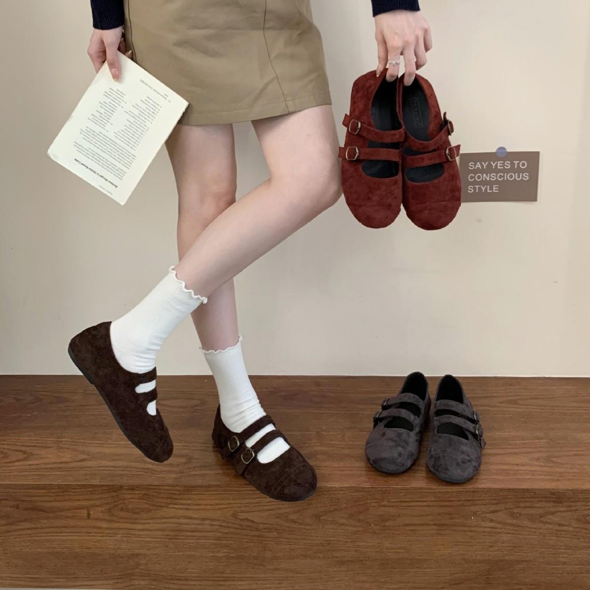

2025 new round head with shallow mouth suede belt buckle soft sole foot cover versatile Doudou pregnant women s single shoes 40 серый