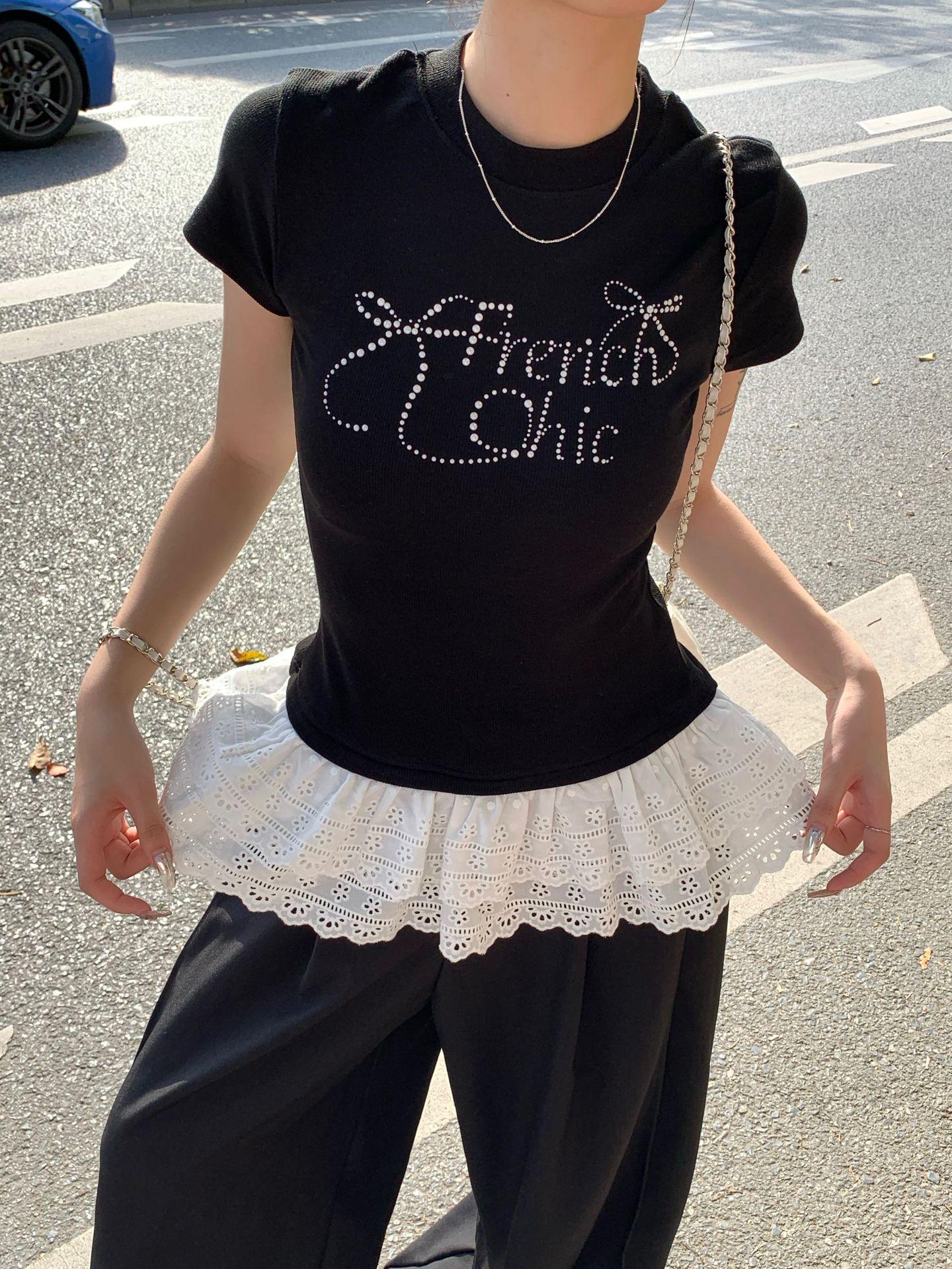 

Plus Size Bow Rhinestone Lace Trim Short Sleeve Slim-Fit T-shirt 2XL