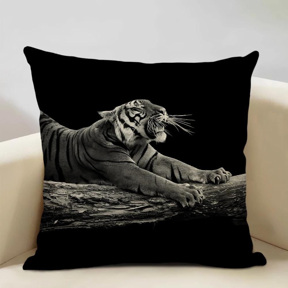 Animal Portrait Cushion Cover,Lion, Tiger, and Bear Patterns,Home Sofa Decorative Throw Pillow Case Perfect Children's Gift