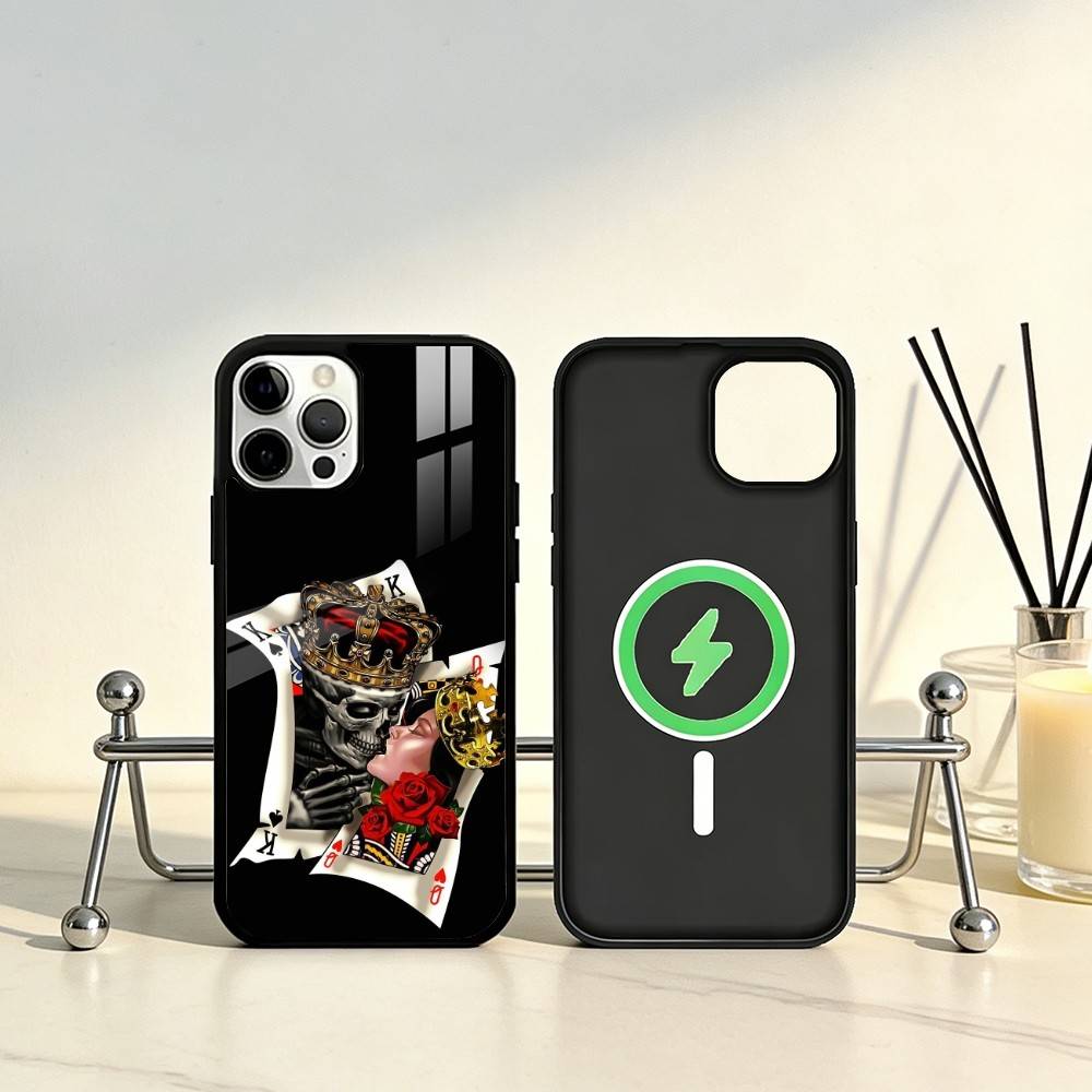 Queen of Hearts Playing Card Phone Case For iPhone17,16,15,14,13,12,11 Plus,Pro Max Magnetic For Magsafe Wireless Charging