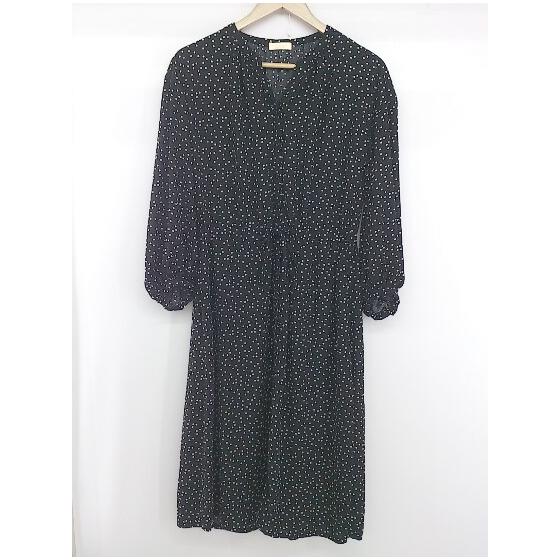 earth musicecology dot front open dress size F black ladies E [Used]