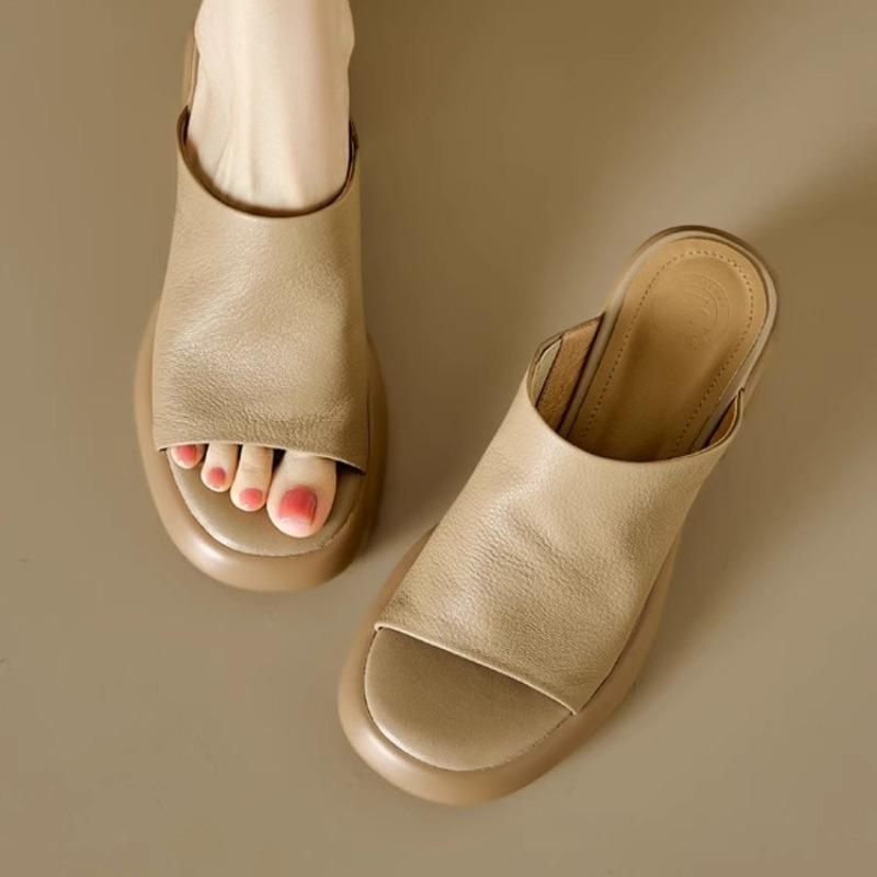 Cowhide version~ Comfortable soft leather slippers women's summer wear fashion is not tired, foot thick bottom one-word drag mother cool slippers