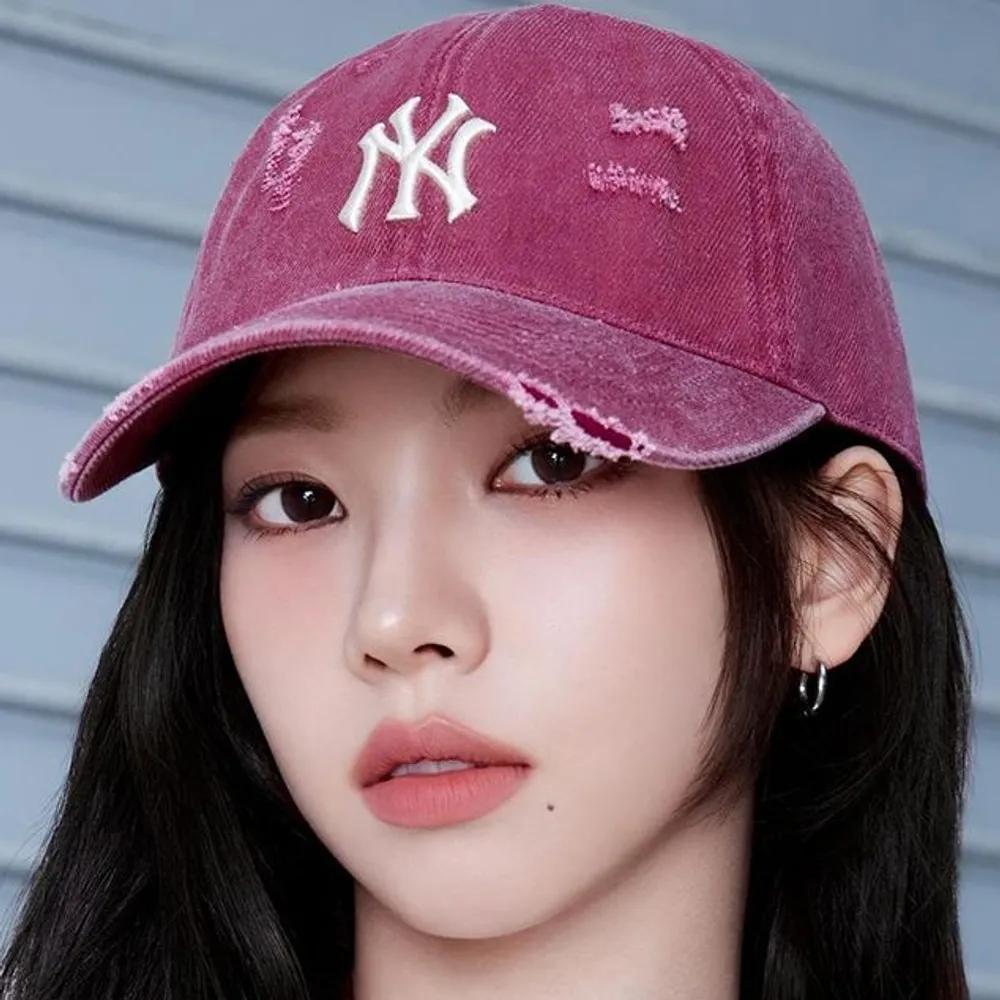 Unisex Damaged Washed Unstructured Ball Cap New York Yankees (3ACPVV34N-50BDS) Burgundy
