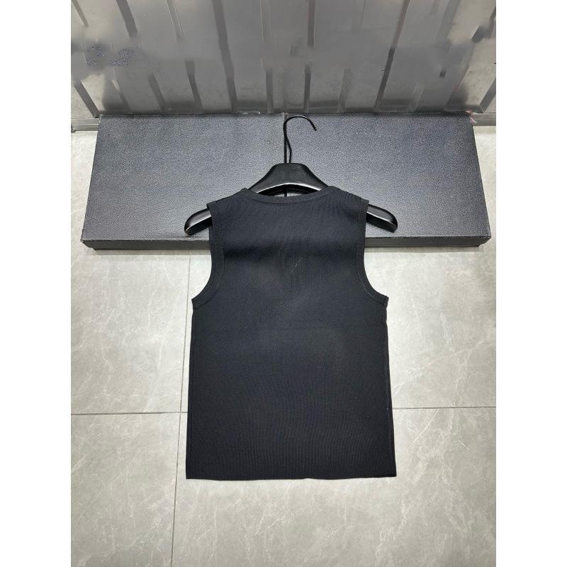 2026 Early Spring Slimming Round Neck Knit Vest