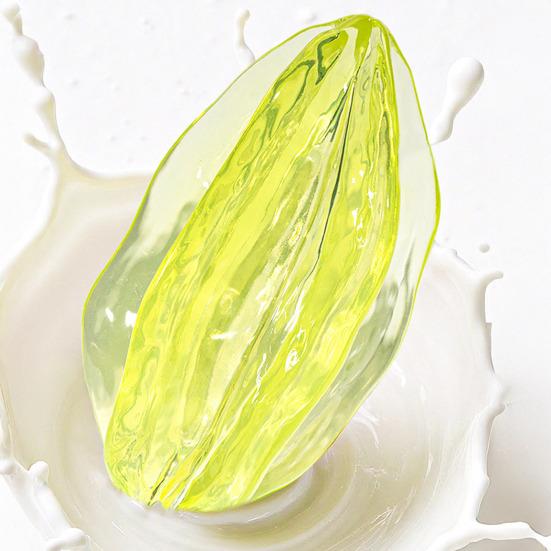 Pet Chew Toy with Built-in Sound Design Star Fruit Shape Bite-Resistant Clean Teeth Massage Gums Interactive Dog Toy