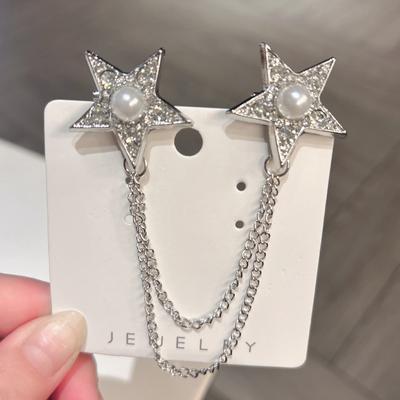 Broschen & Körperschmuck