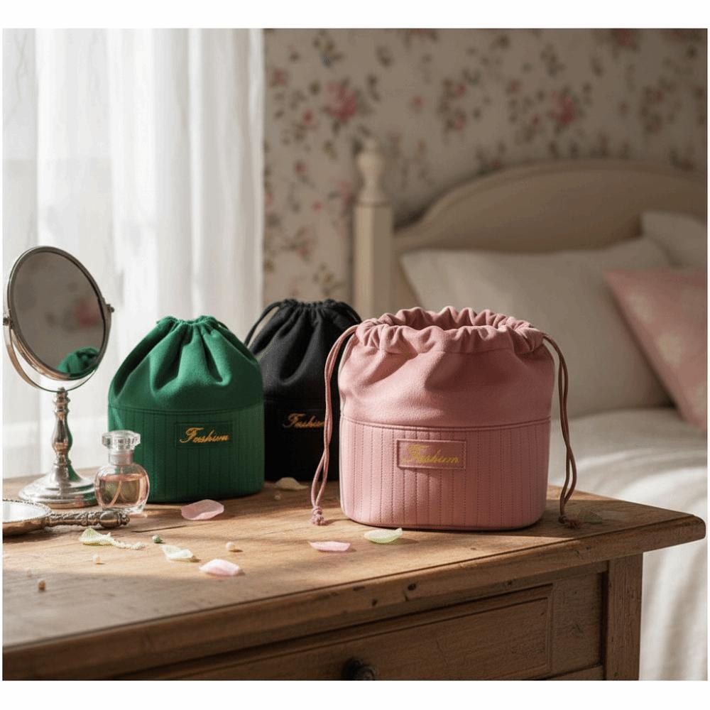 Large Capacity Cosmetic Bag Lightweight Washroom Storage Bag Drawstring Makeup Bag Portable Use