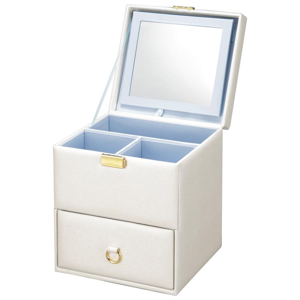 Makeup box pearl white set,