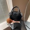Stylish simple bag casual niche Maillard portable retro versatile high-end messenger women's bag