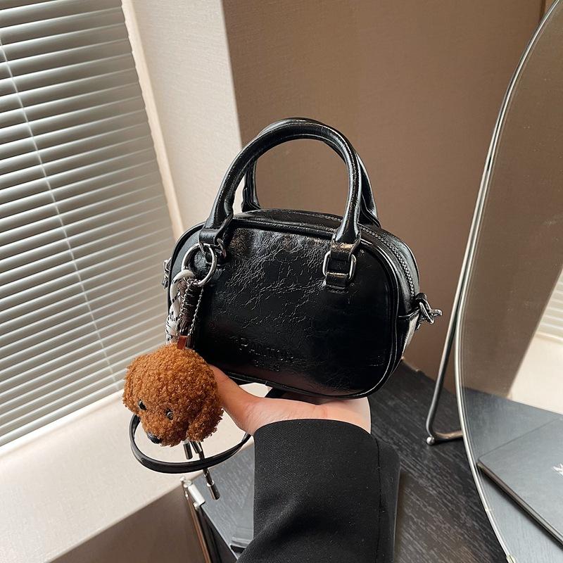 Stylish simple bag casual niche Maillard portable retro versatile high-end messenger women's bag