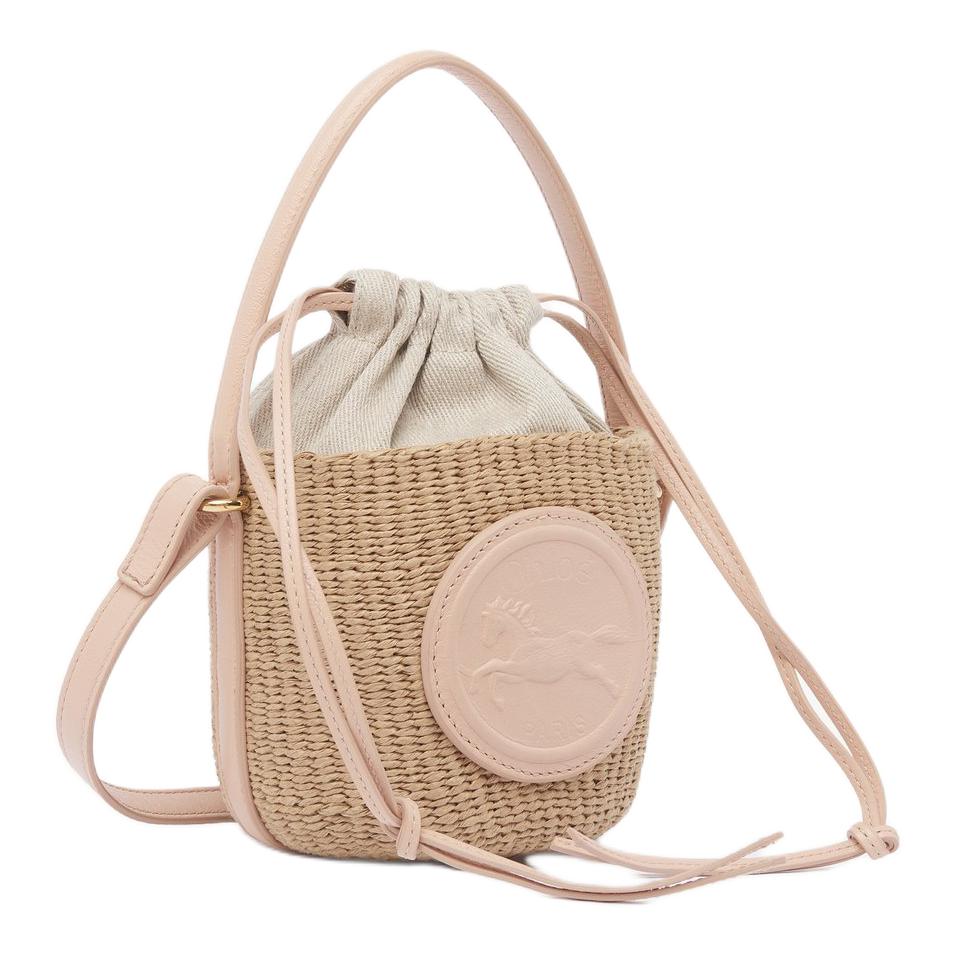 

Chloe Horse Medal Embossed Pattern Drawstring Closure Paper Basket Bag Mini Women Bags Pink CH25-US593O82-6I0 Basic Set (Bag+Dust Bag)