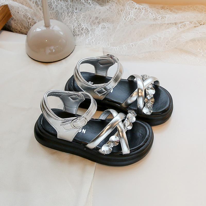 

Fashion Versatile Girls Shoes Summer New Kids Sandals Comfor Non Slip Child Beach Shoes Soft Soled Lightwe Women s Sandals 26insole16.5cm серебряный