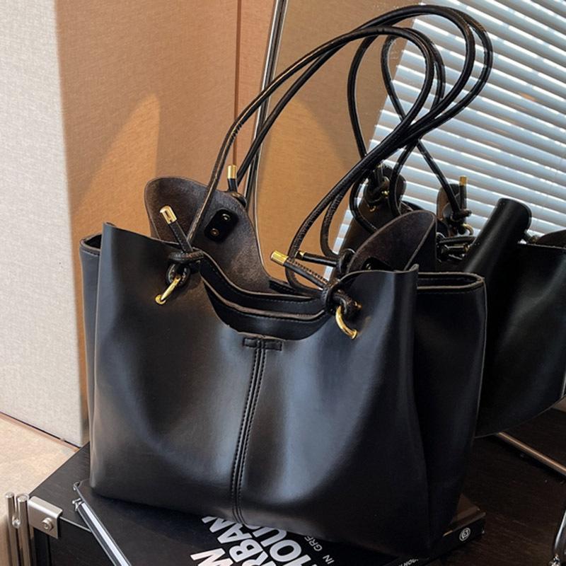 Large-capacity Bag, Commuter Bag, Niche and Simple Tote Bag, Retro Shoulder Bag, Underarm Bag