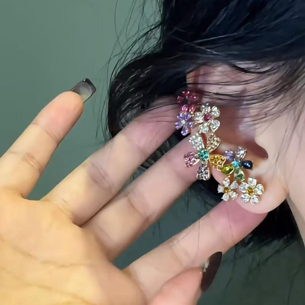 18k Flower Fringed Earrings Exquisite Light Luxury High-end Stud Earrings Temperament Earrings Women